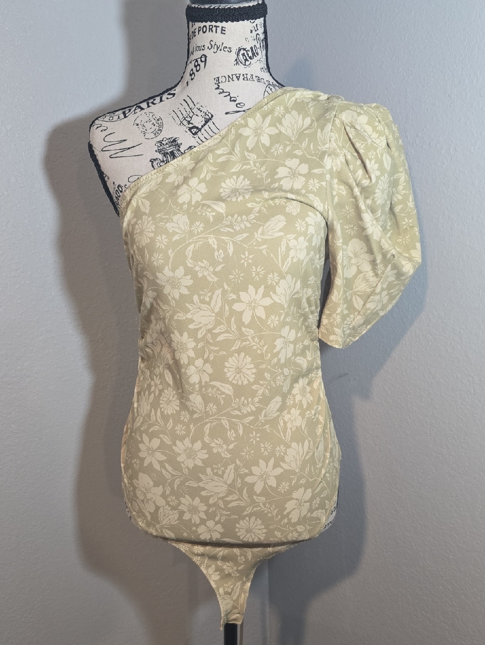FREE PEOPLE One-Shoulder Floral Puff-Sleeve Bodysuit in Light Sage and White